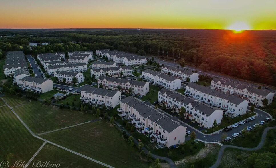 Building Photo - 94 Kyle Dr