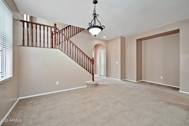 Building Photo - 1165 E Gail Dr