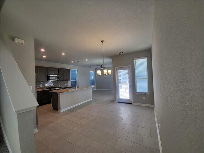 Building Photo - 345 Aqua Spgs Aly