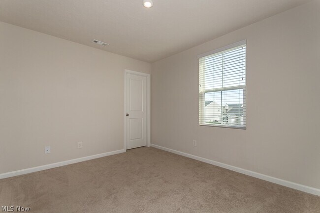 Building Photo - 578 Cherrywood Ln