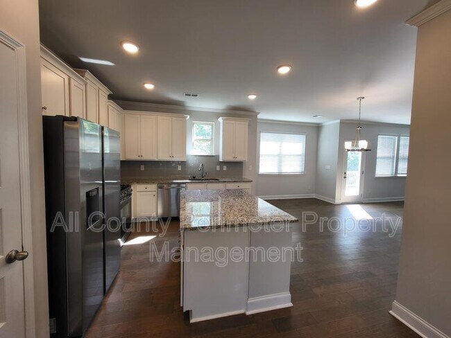 Building Photo - 5690 Deer Trail Ct