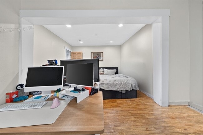 Building Photo - 16 Svenson Ave