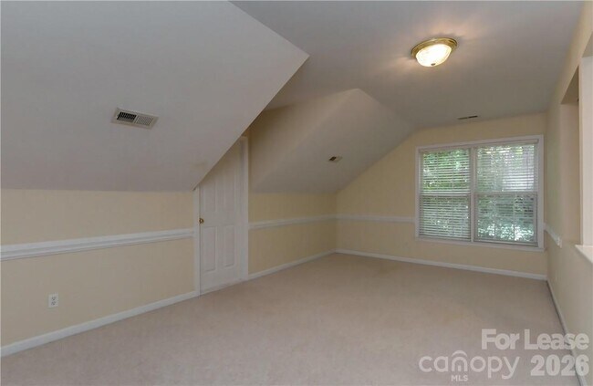 Building Photo - 10496 Gunnison Ln