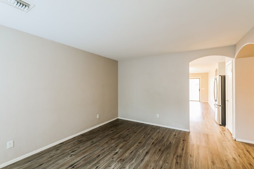 Building Photo - 4098 E Angel Spirit Dr