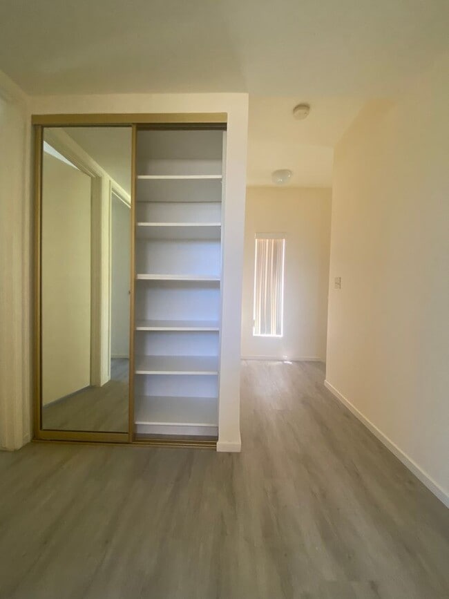 Building Photo - Palm Springs 3 br 3 bth on Golf Course