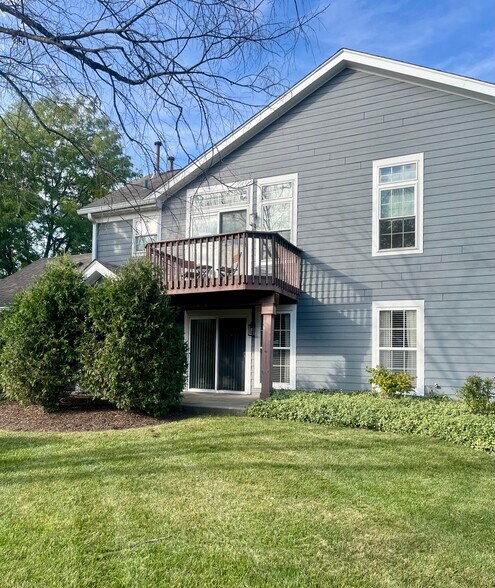 Building Photo - 1123 Bristol Ct