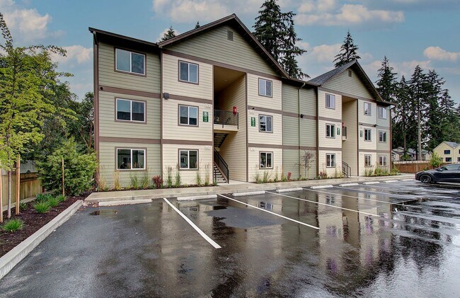 Building Photo - Luxury Living. Elevated Every Day. at The 404 on 117th – Now Leasing!