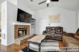 Building Photo - 1311 Crumpet