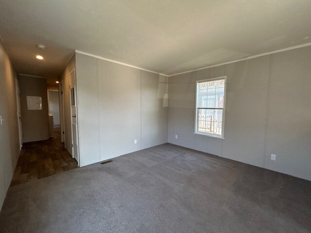 Building Photo - 39500 Warren Rd