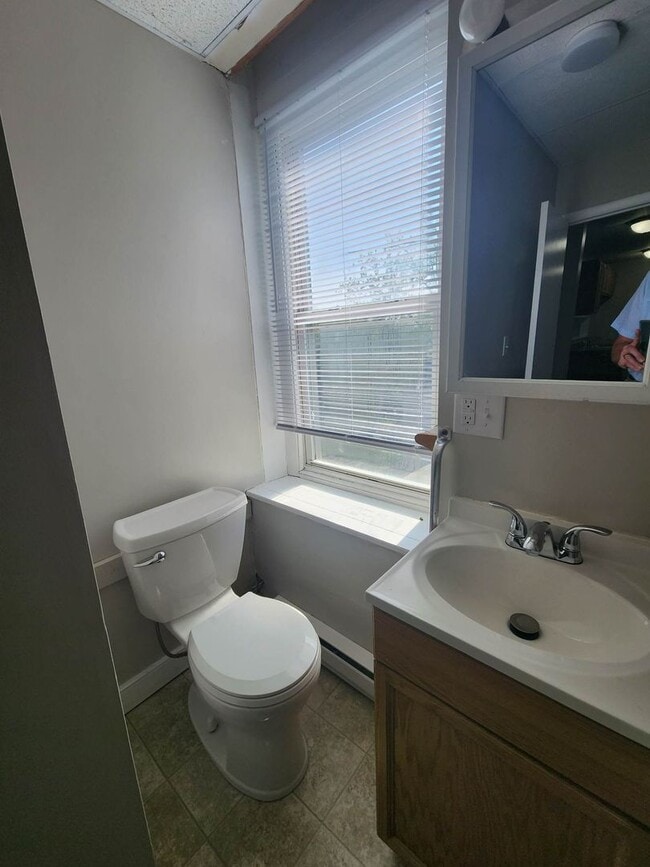 Building Photo - Utilities included!