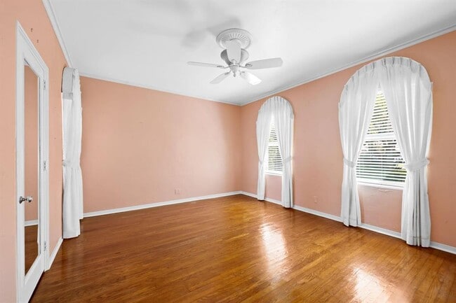 Building Photo - 1252 N Rio Vista Blvd