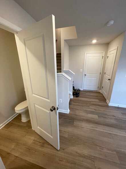 Building Photo - 67 Short Br Dr