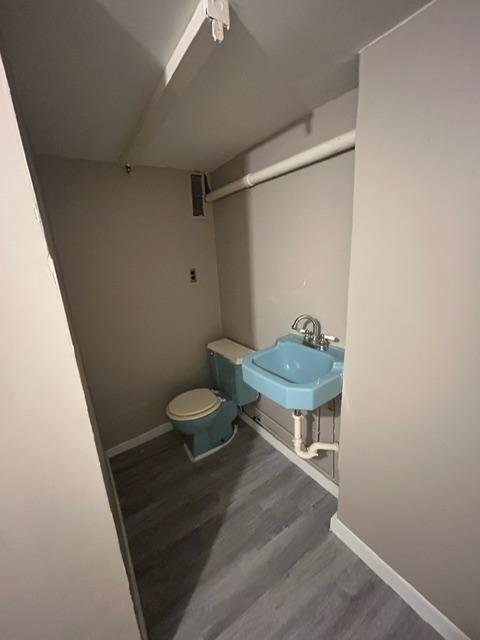 Building Photo - 1005 Walnut St