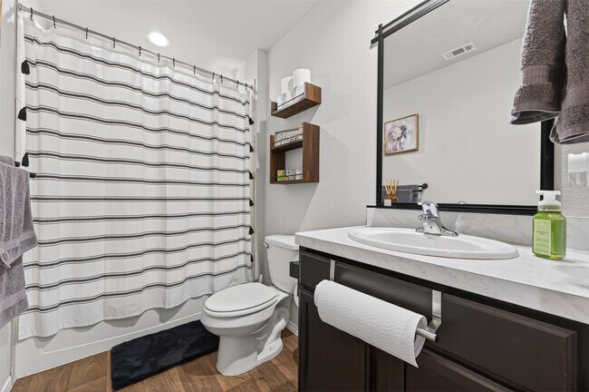 Building Photo - 14739 Blackbrush Mnr