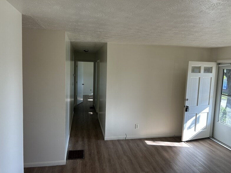 Building Photo - 115 Salter Rd