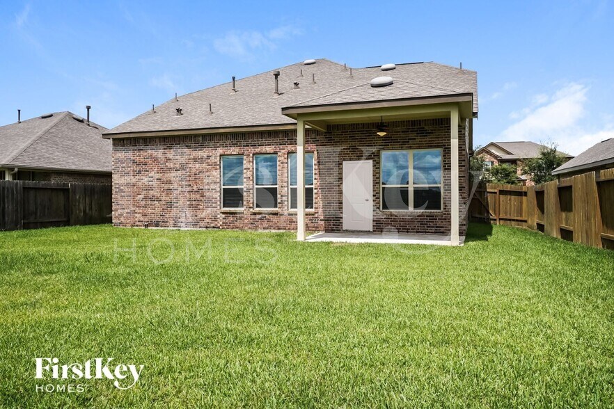Building Photo - 6730 Trinity Trail Ln