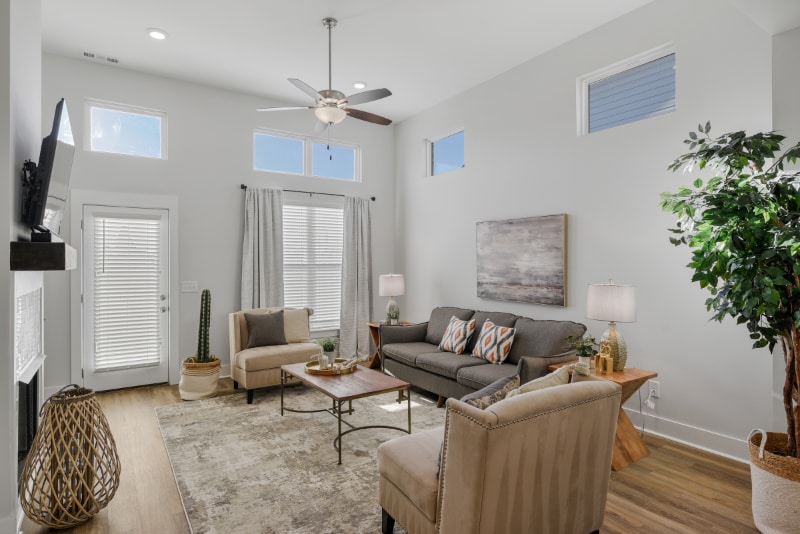 Building Photo - 131 Weller Ln