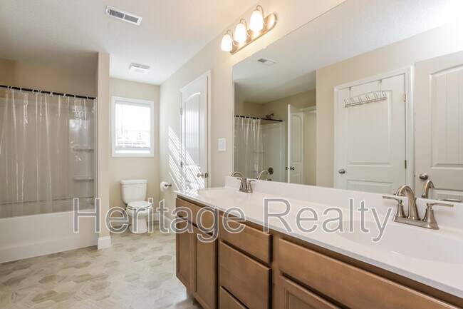 Building Photo - 11356 Sawyers Vly Dr