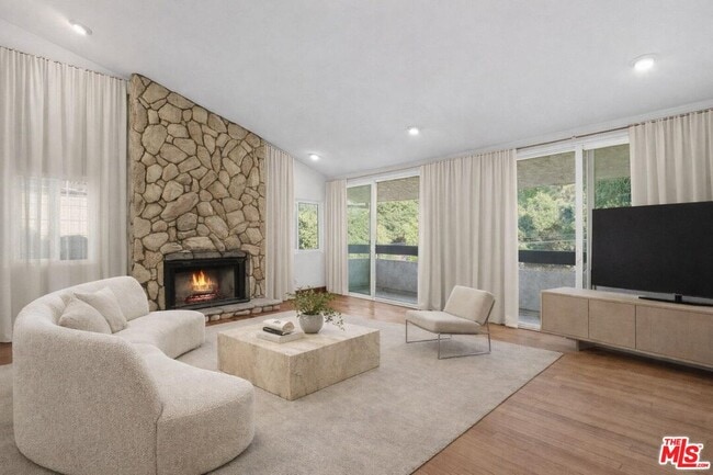 Building Photo - 4345 Canoga Ave