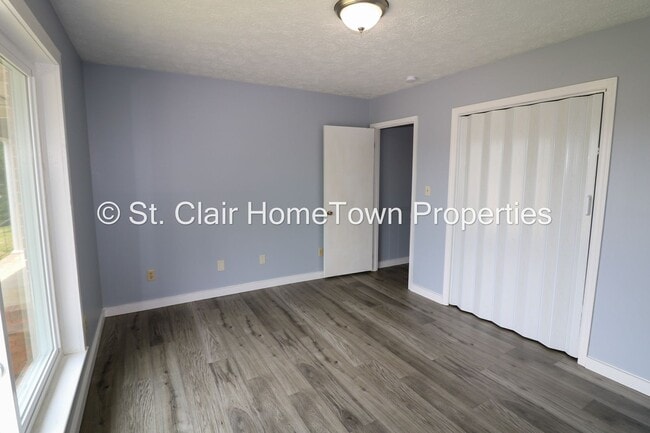 Building Photo - Duplex Downtown Pell City