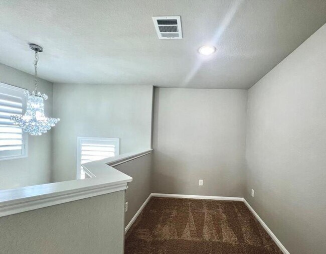 Building Photo - 24722 Allori Ct