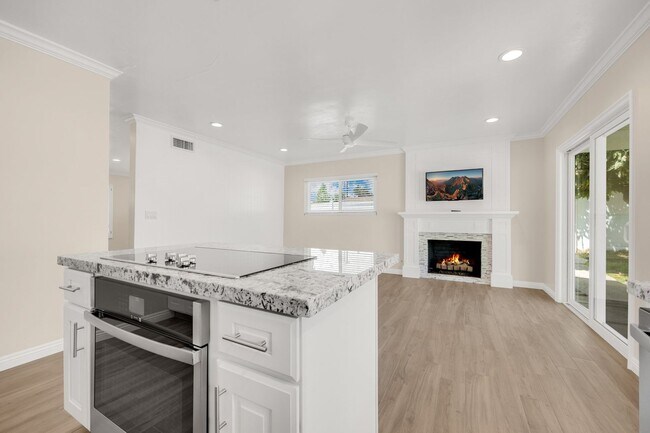 Building Photo - Charming La Habra Corner Lot Home.  4 Bedrooms & 2 Bath