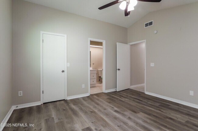 Building Photo - 12591 Deeder Ln
