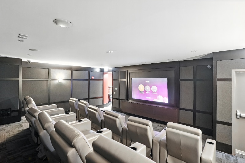 Building Photo - 438 W Huron St