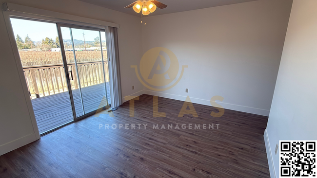 Building Photo - Recently Renovated 2 Bed, 2 Bath Apartment...