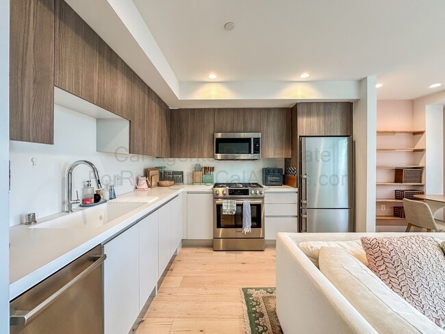 Building Photo - 2747 San Pablo Ave