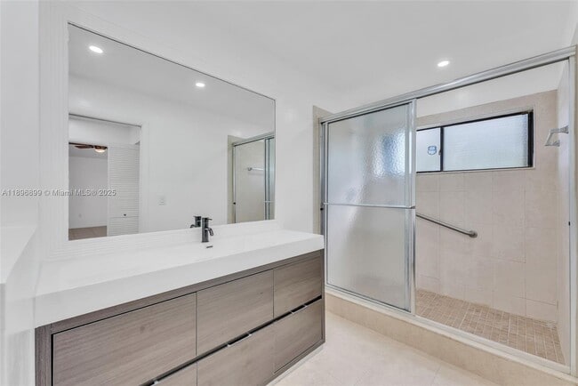 Building Photo - 7688 SW 105th Pl