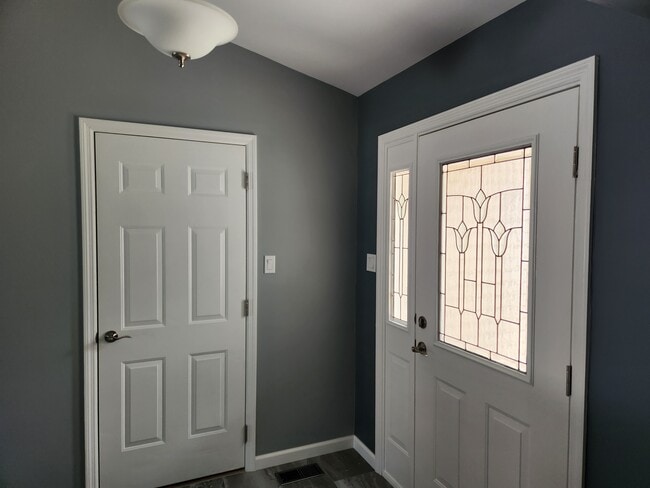 Front and garage entrances - 2525 Hidden Meadow Ln