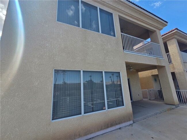 Building Photo - 1825 E Shore Villas Dr