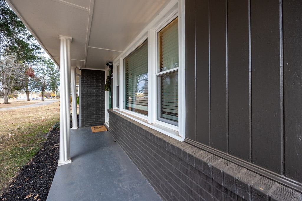 Building Photo - 4206 Holmes Ave NW