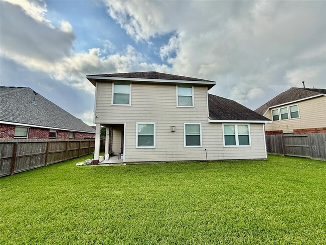 Building Photo - 804 Harvard Pointe Dr