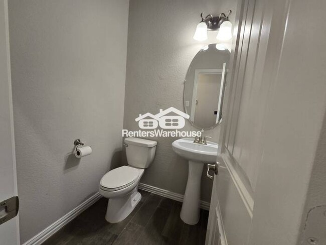 Building Photo - MOVE IN READY - PROSPER TX - 4BEDS 3BATHS