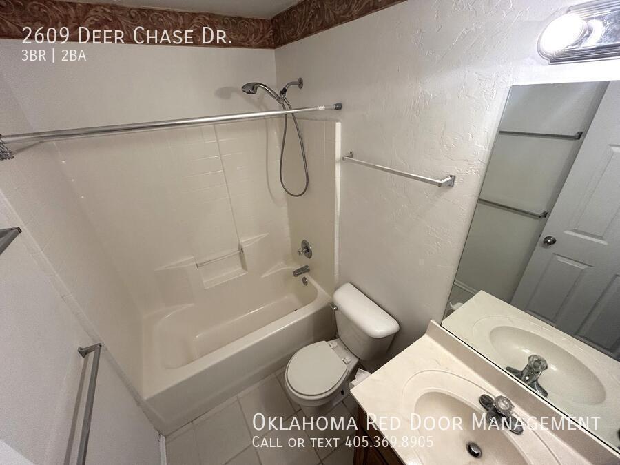 Building Photo - 2609 Deer Chase Dr