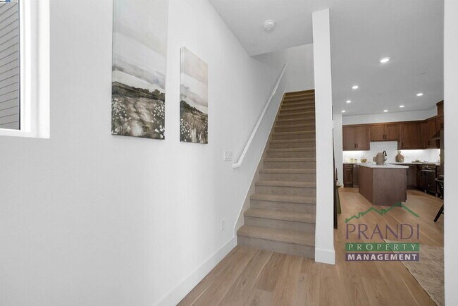 Building Photo - 850 Verandah Ln