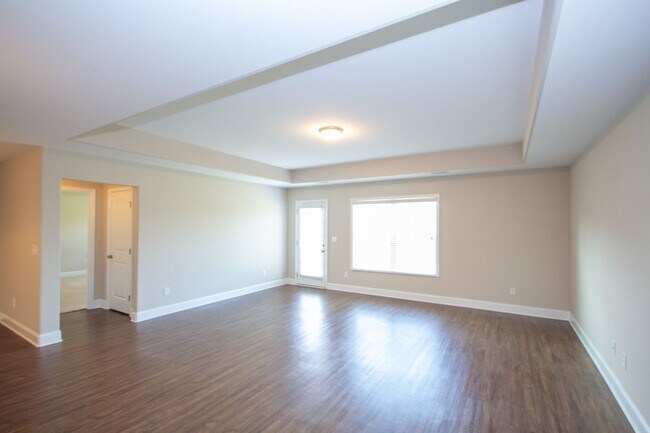 Building Photo - Spacious Full Brick in Athens City Limits!...