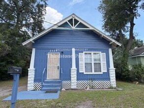 Building Photo - 2125 Lambert St