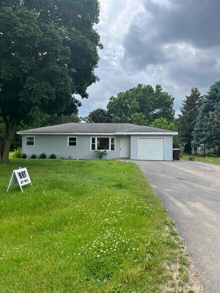 Primary Photo - 1415 Hackberry Ln