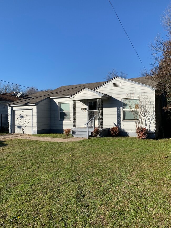 Building Photo - 7121 Toland St
