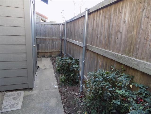 Building Photo - 14800 Enterprise Dr