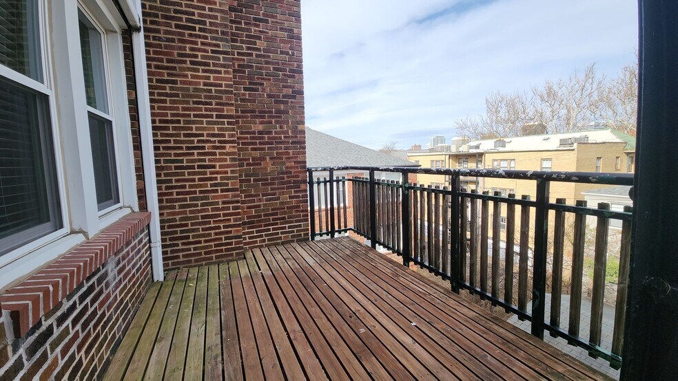 Building Photo - 7507 Oxford Dr