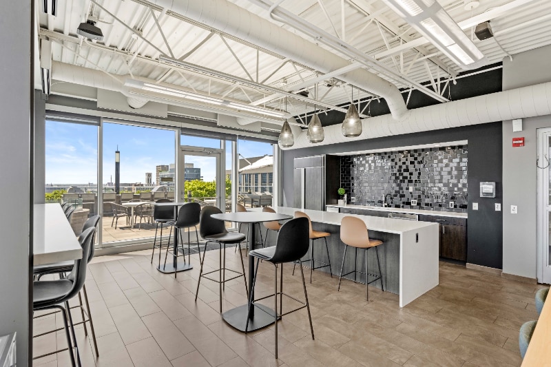 Building Photo - 5 S Green St