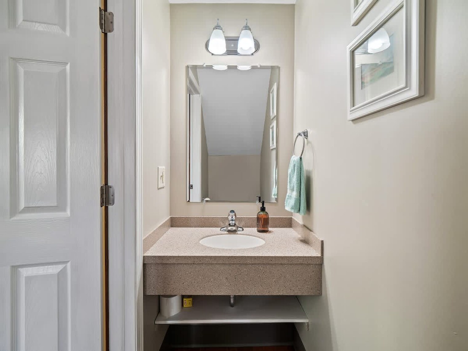 Building Photo - 679 Washington St