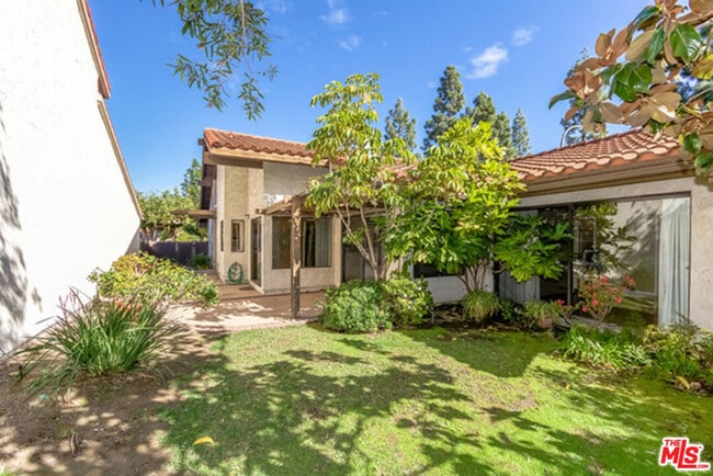 Building Photo - 4039 Lamarr Ave