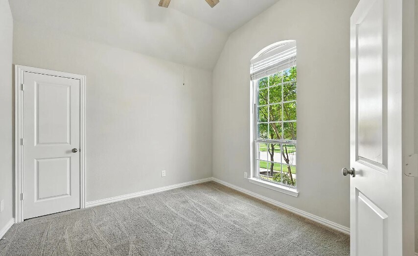 Building Photo - 12559 Ravine Creek Rd