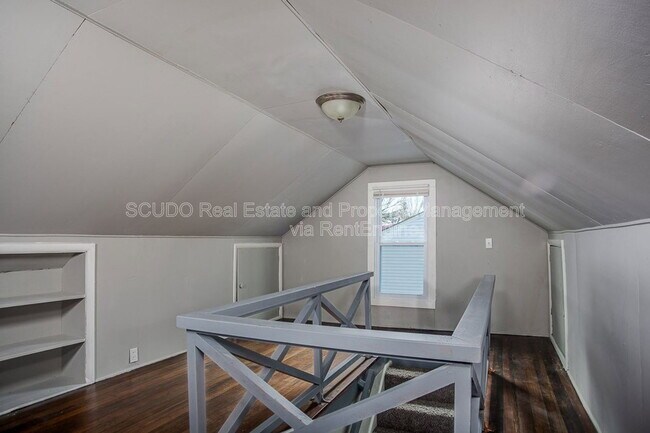 Building Photo - 1324 N Osage St