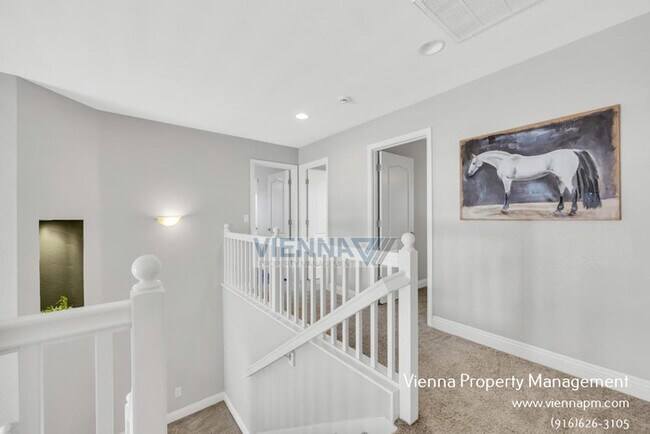Building Photo - 2826 Club Dr